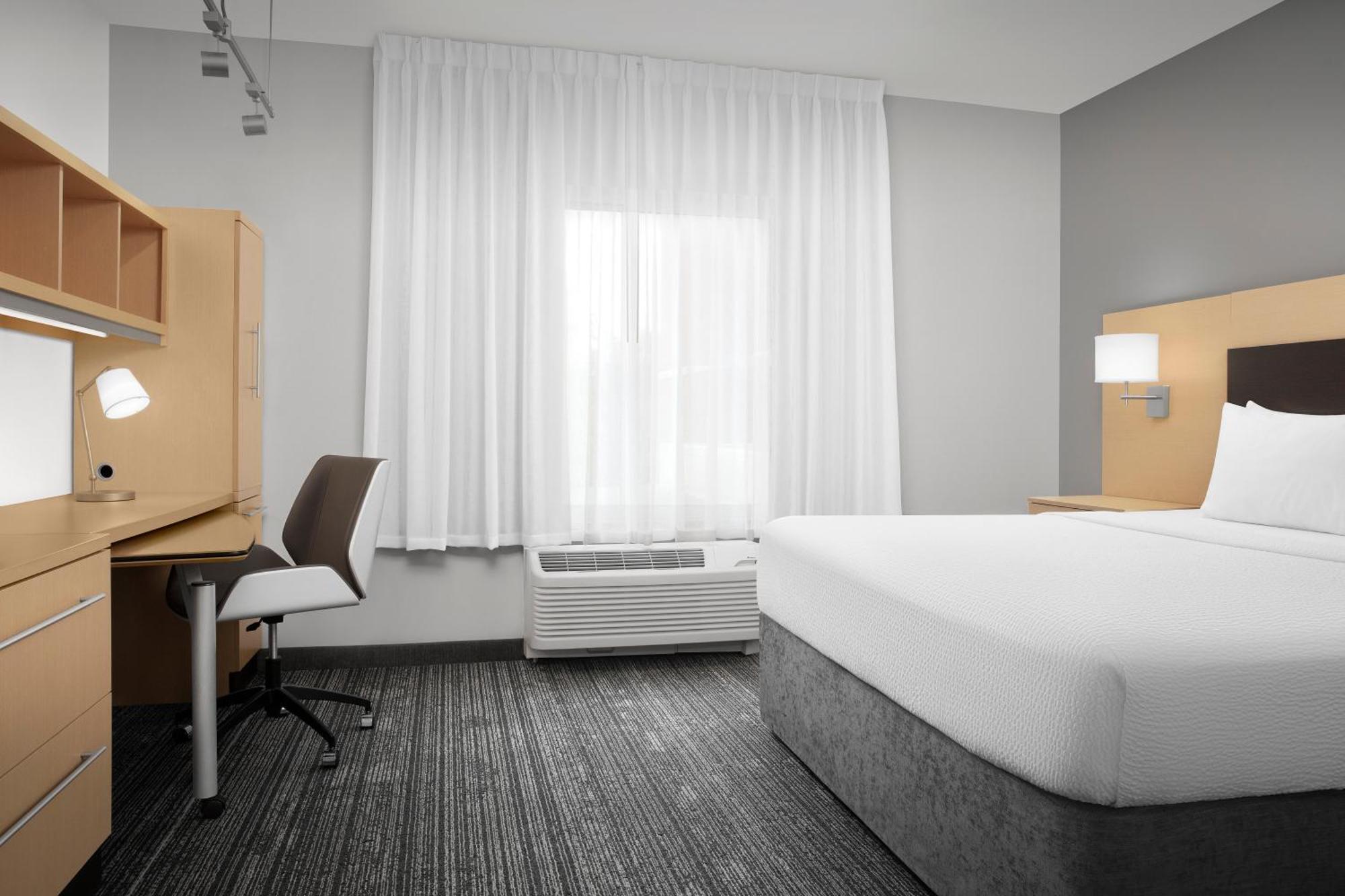 Towneplace Suites By Marriott Franklin Cool Springs Exterior photo